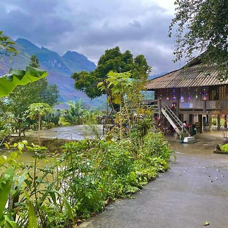 Làng Cac Du Gia Van Chung Homestay מראה חיצוני תמונה