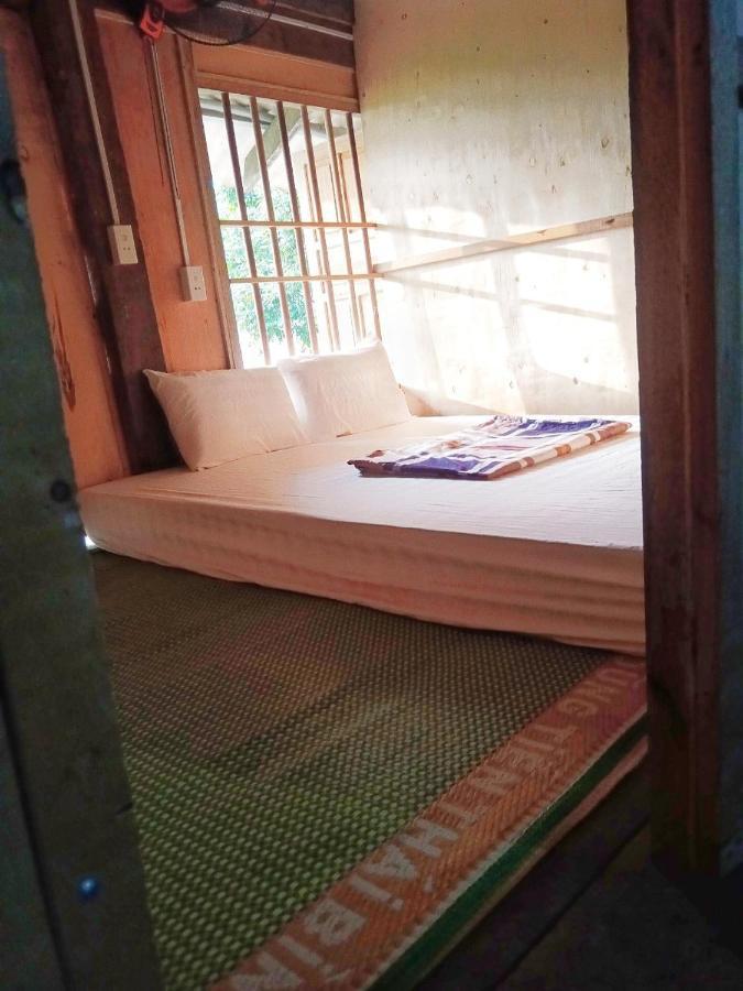 Làng Cac Du Gia Van Chung Homestay מראה חיצוני תמונה