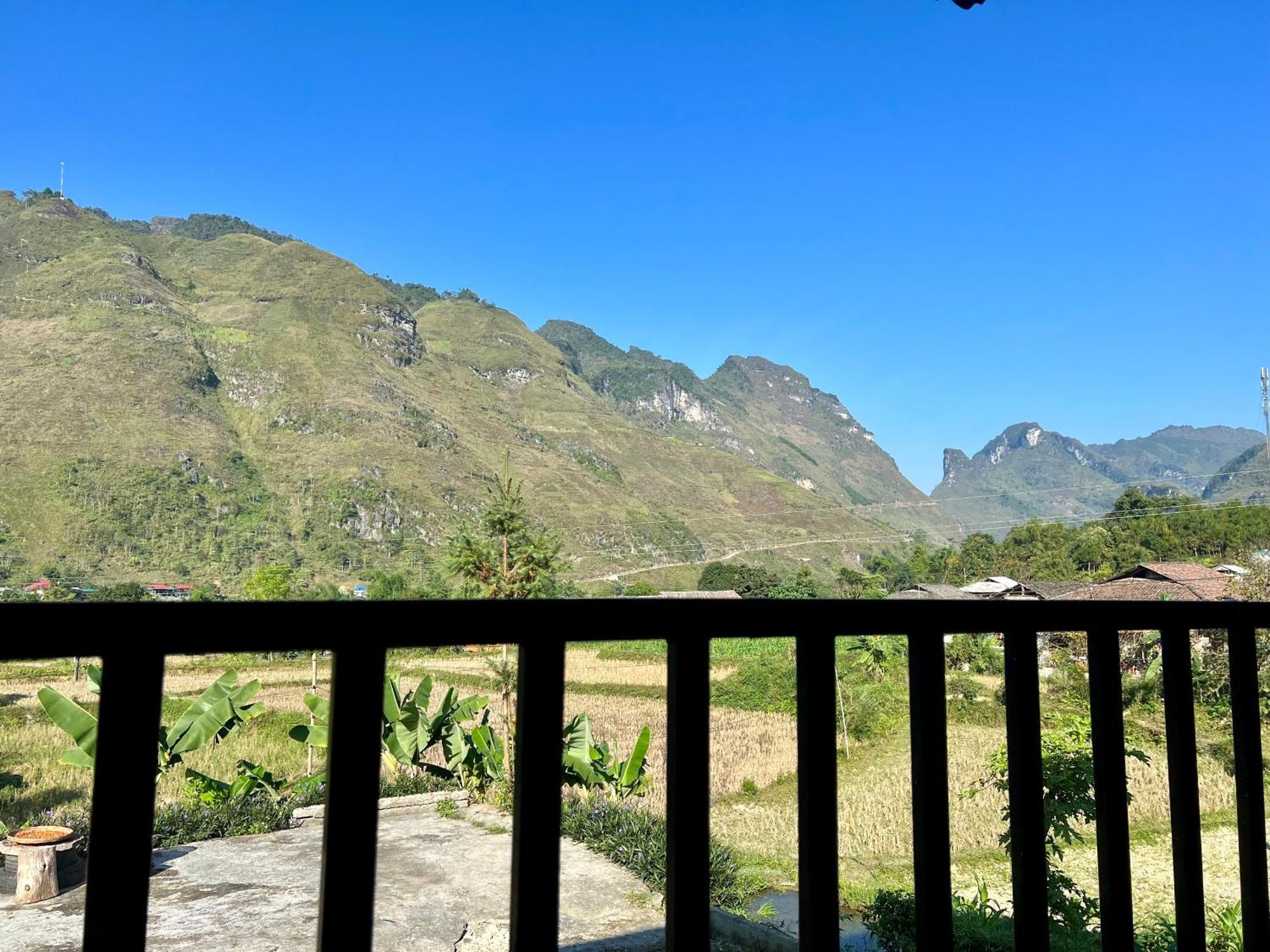 Làng Cac Du Gia Van Chung Homestay מראה חיצוני תמונה